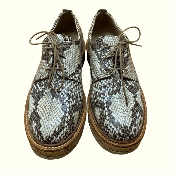 AGL Women's Leather Snakeskin Python Print Lace-Up Cork Platform Oxfords - Picture 3 of 10